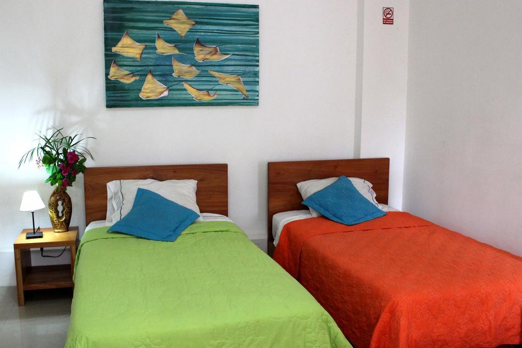 The Galapagos Pearl B&B Puerto Ayora  Zimmer foto